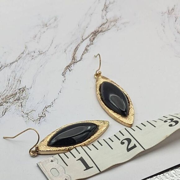 2/$21 Ladies  Black Gold Dangle Earrings - Picture 7 of 10